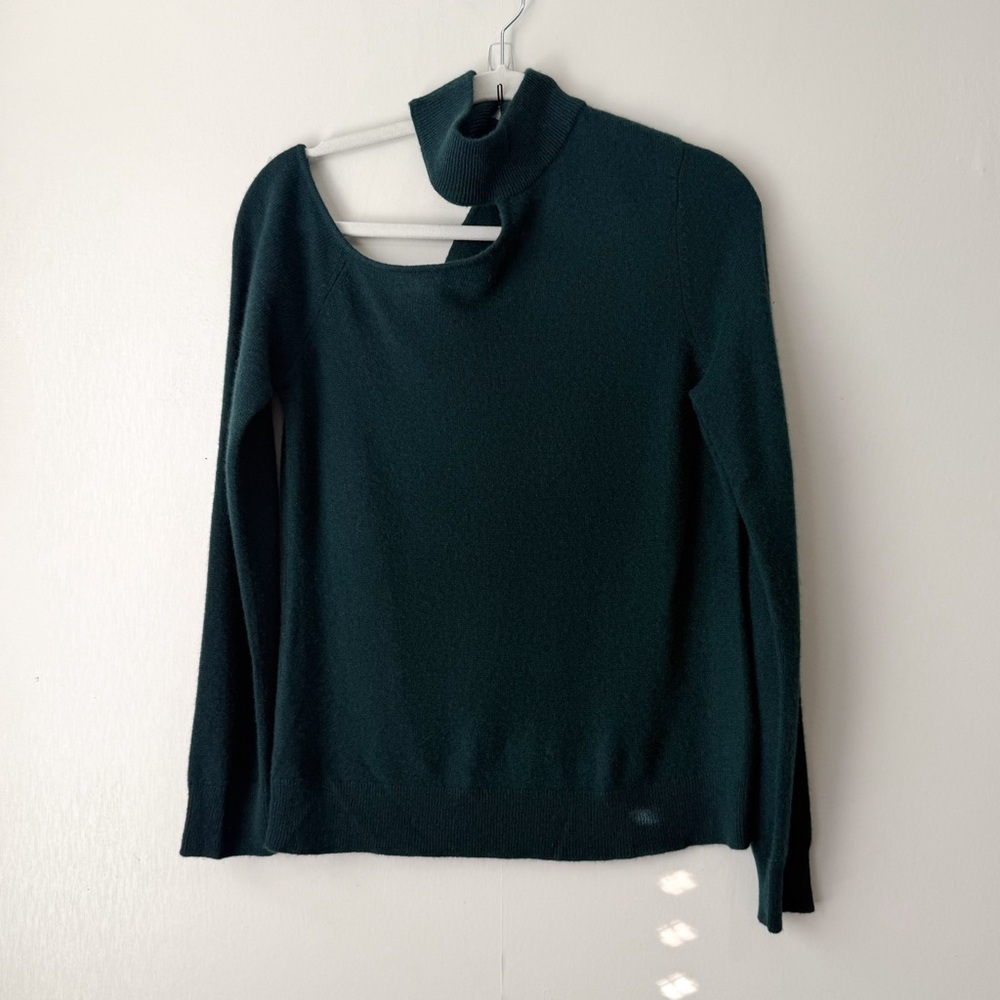 Antonio Melani 100% Cashmere Asymmetric Cut Out Turtleneck Sweater Green Large